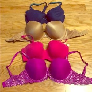 Victoria Secret 34DD underwire bras